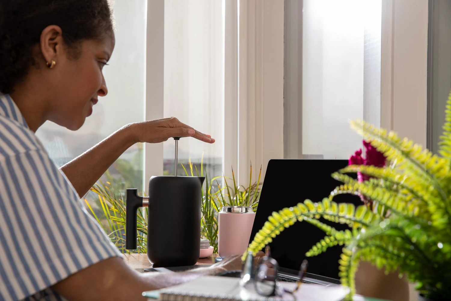 Fellow Clara French Press - Black 6 Fellow Clara French Press - Black - Image 6