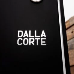 Dalla Corte Mina Espresso Machine (220v) - Dark Oak -Coffee Makers Store IMG 6727 dd64a95e f0a9 4837 acc4 404ad20805da