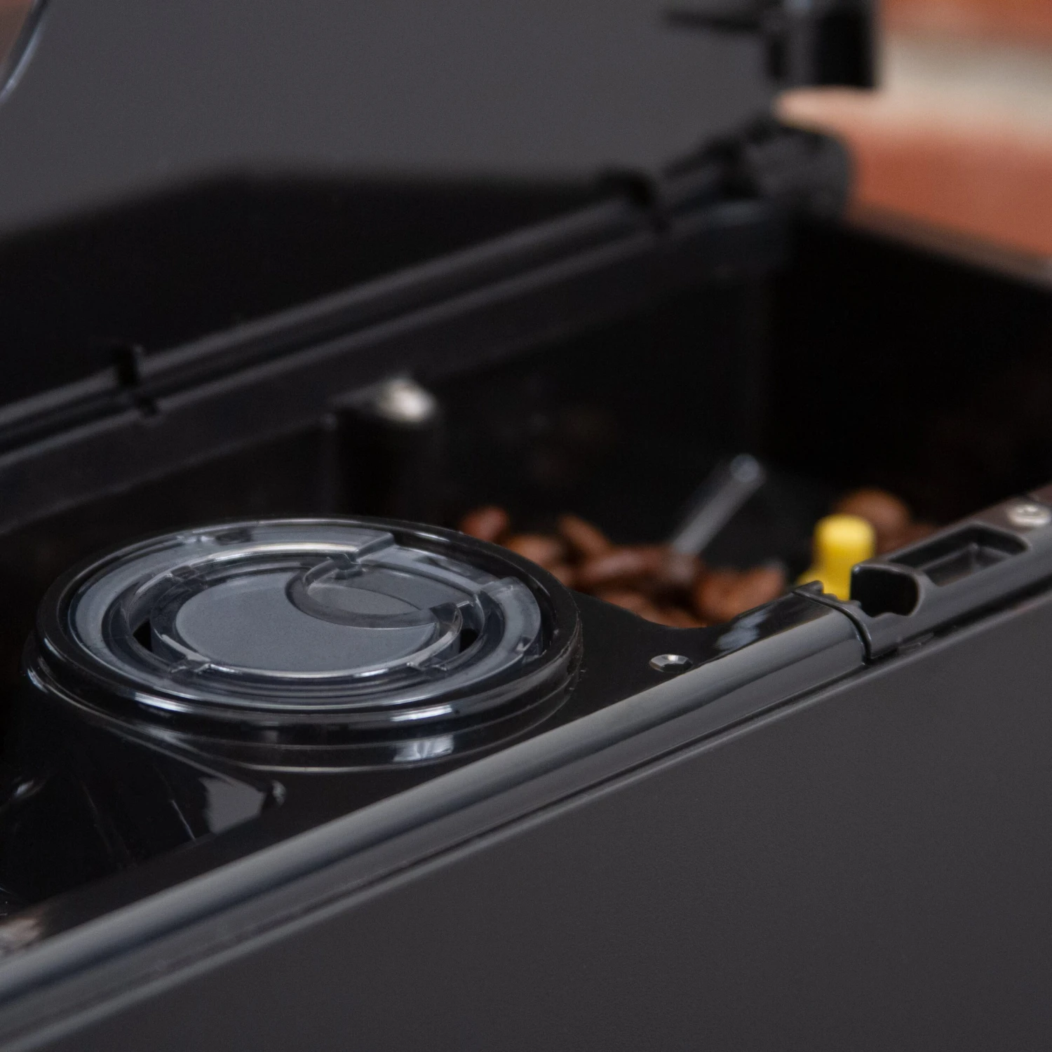 Refurbished Gaggia Magenta Plus Super-Automatic Espresso Machine 10 Refurbished Gaggia Magenta Plus Super-Automatic Espresso Machine - Image 10