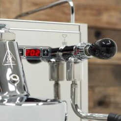 Bezzera Magica PID Espresso Machine With Flow Control -Coffee Makers Store IMG 8540 5307088f f221 4865 a46e 6dbb36549c37