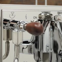 Bezzera Magica PID Espresso Machine With Flow Control - Rosewood -Coffee Makers Store IMG 8541 0e854490 fabb 47c8 9d3b 92693a88716a