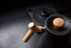 Fellow Stagg EKG 0.9L Kettle - Black And Maple 11 Fellow Stagg EKG 0.9L Kettle - Black And Maple -Coffee Makers Store TG7A5020StaggEKGwoodmaple