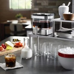 KitchenAid® Cold Brew Coffee Maker - 14 Cup -Coffee Makers Store kitchenaidcoldbrewmakerlifestyle6 a32651b1 dc98 48be b8ec 977785ff029c